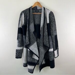 Cozy Draped Open Front Waterfall Black White Color Block Cardigan Women Size M